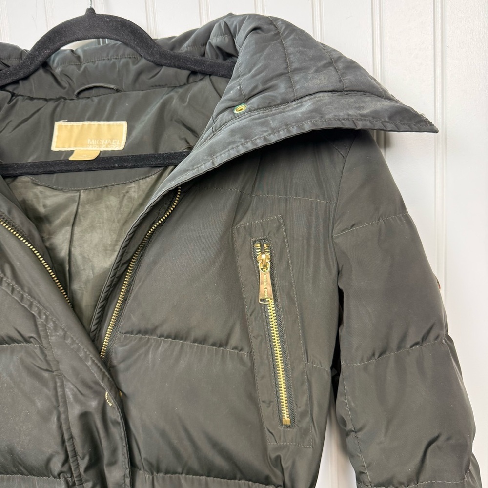 Michael Kors XS Olive Green Belted Puffer Coat w/ Gold Hardware - Picture 4 of 10